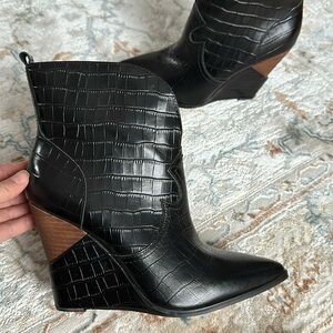 Jessica Simpson cowgirl booties